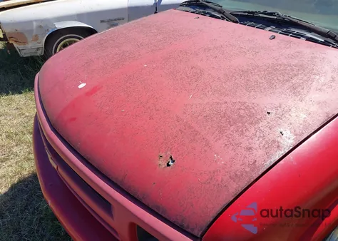 1997 Chevrolet S-10 Fleetside z USA, uszkodzony, nr VIN 1GCCS14W3V8206031